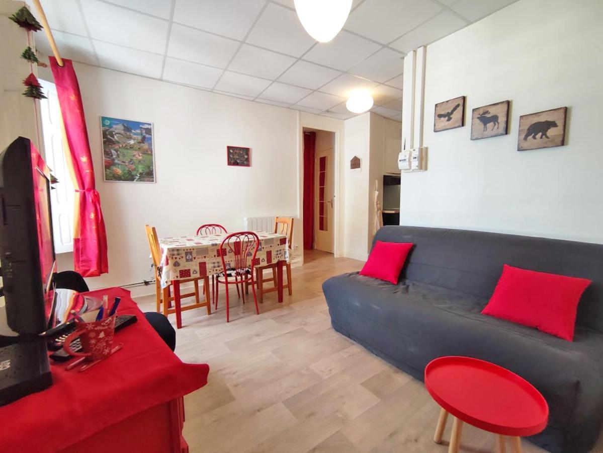 Les 3 Renards, T2 Bis, Parking, Centre Luchon, Casier A Skis, 4 Personnes Bagnères-de-Luchon Εξωτερικό φωτογραφία